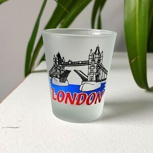 Brand New London Tower Bridge Souvenir Froated Shot Glass‎